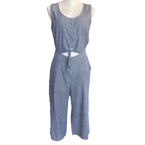 Navy Striped Sleeveless Jumpsuit - Picture 2 of 5